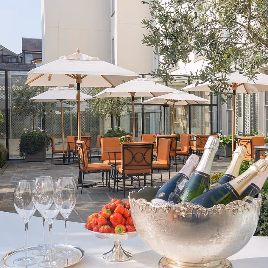 merrion-hotel-terrace-1