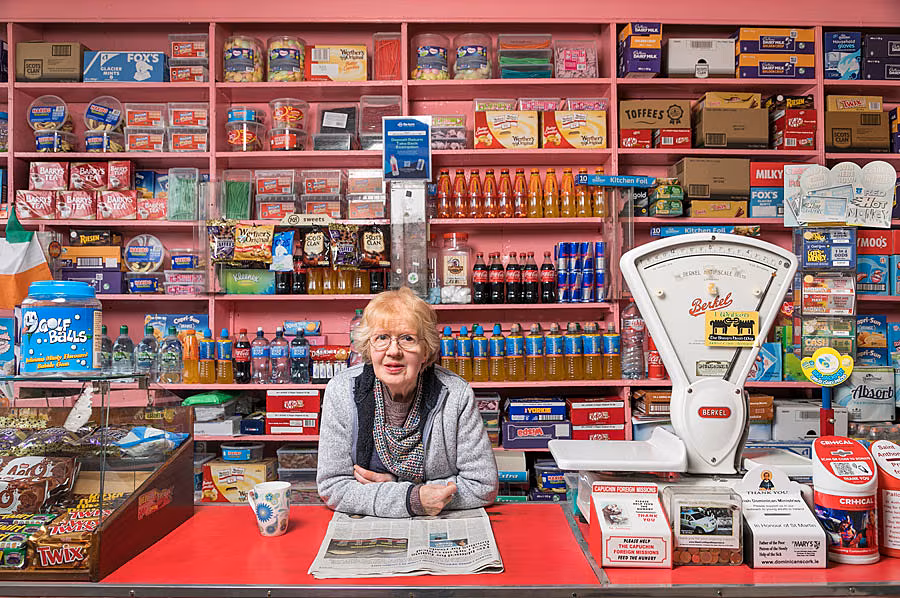 David-Creedon,-'Miss-Evans-in-her-Sweetshop'