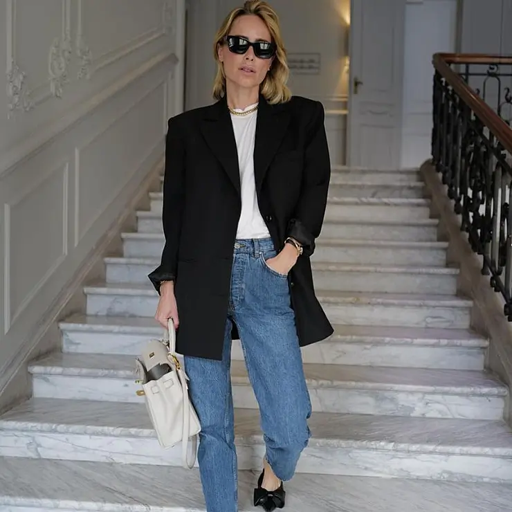 Instagram @aninebing
