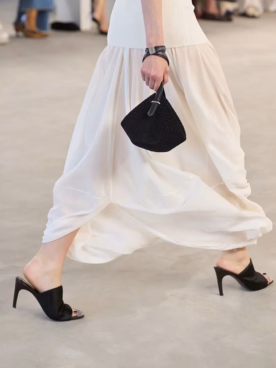 The-Gloss-Magazine-New-York-14