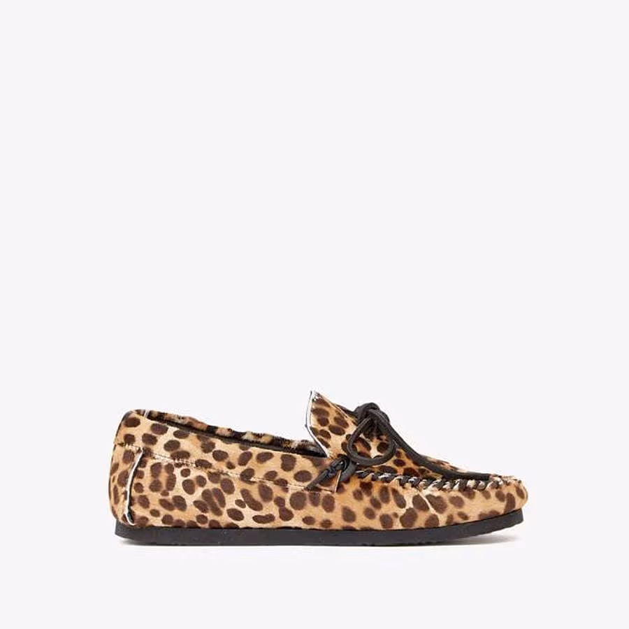 The-Gloss-Magazine-suede-loafers-12