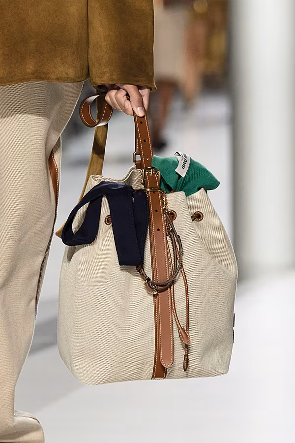 Bag---Miu-Miu-S24-clp-104