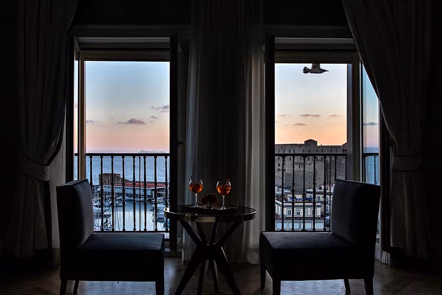 Naples---grand-hotel-san-lucia