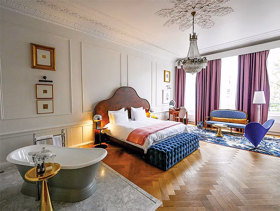 Hotel---art-collectors-suite-hotel-pulitzer-amsterdam