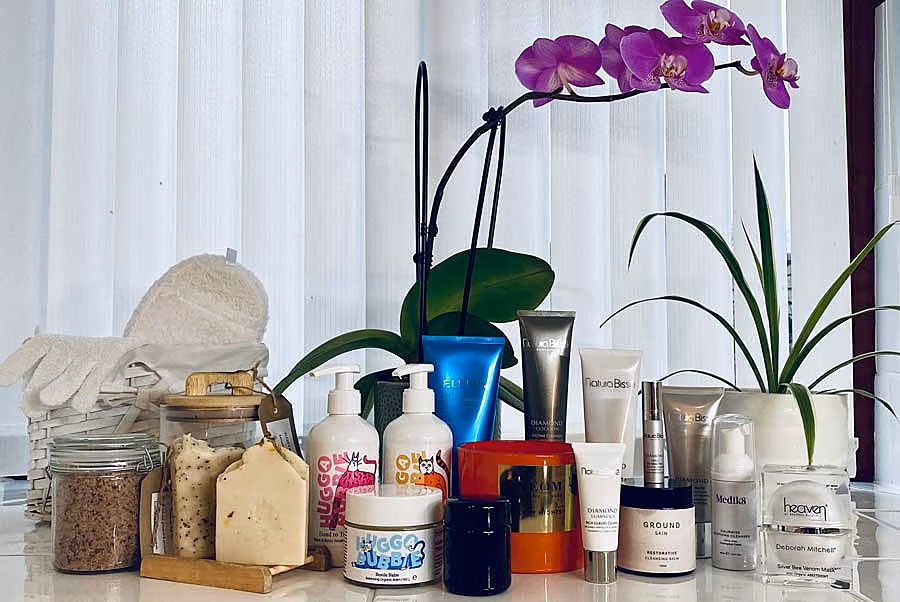 Bathroom-Shelf-Landscape-