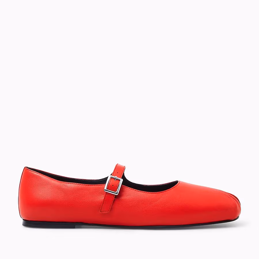 The-Gloss-Magaizne-what-to-pack-for-a-weekend-away-9