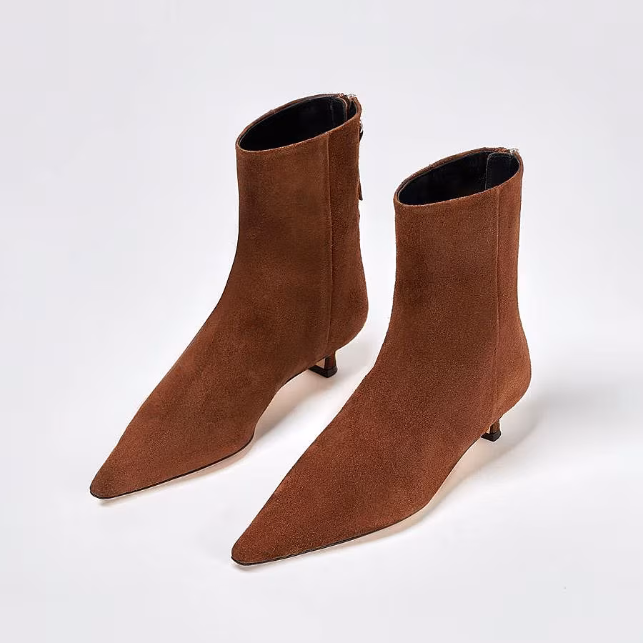 The-Gloss-Magazine-best-point-toe-leather-boots-8