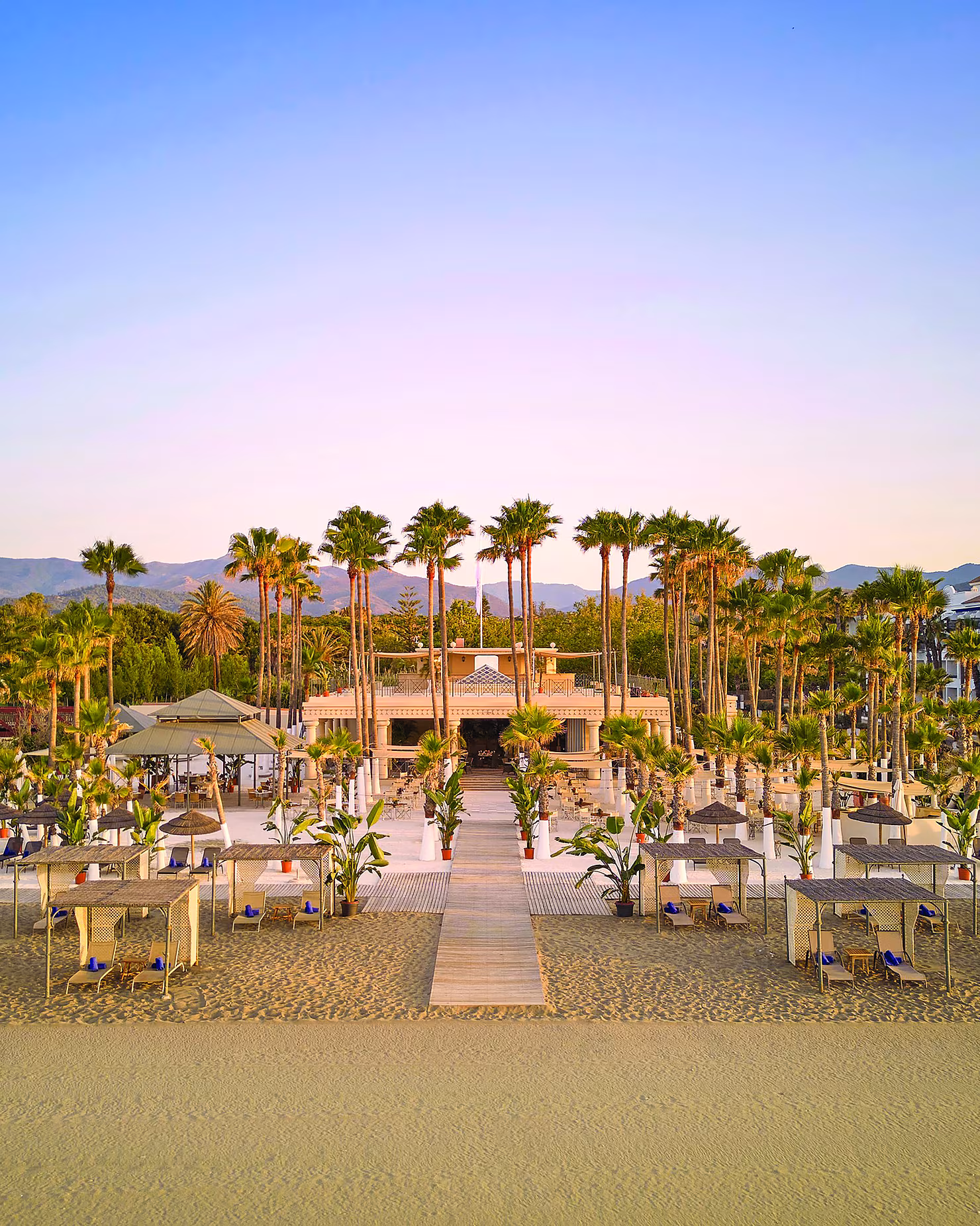Anantara_Villa_Padierna_BeachClub-GeneralView