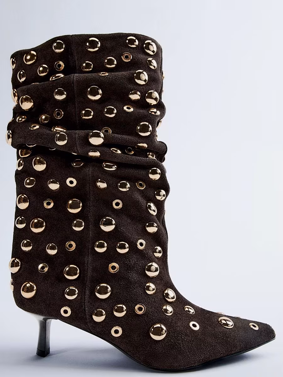 The-Gloss-Magazine-brown-boots-5