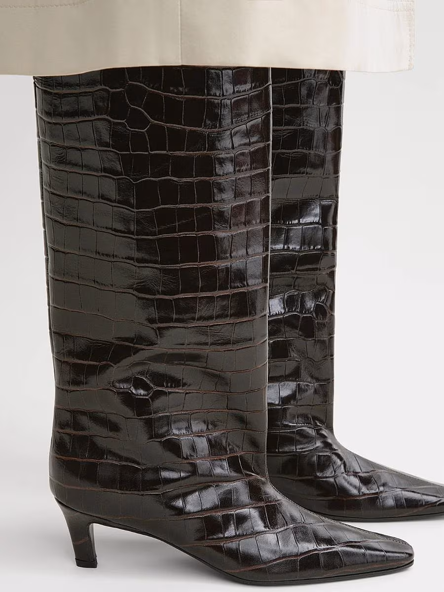 The-Gloss-Magazine-brown-boots-9