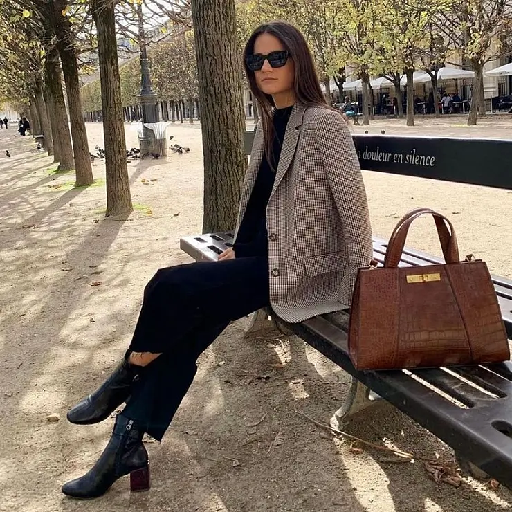Instagram @leasy_inparis