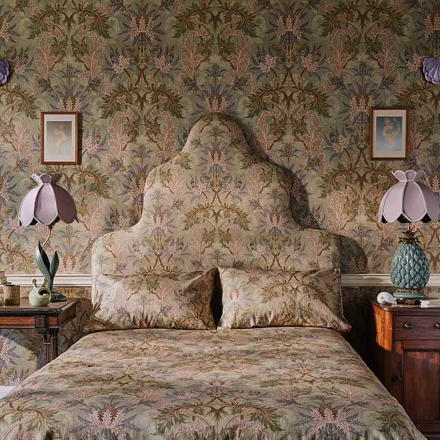 Headboard-campaign-wp-aquifolia-apple-aw24-2000x_orig