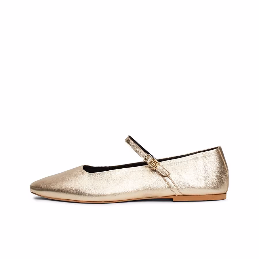 TheGlossMagazine-Avoca-4