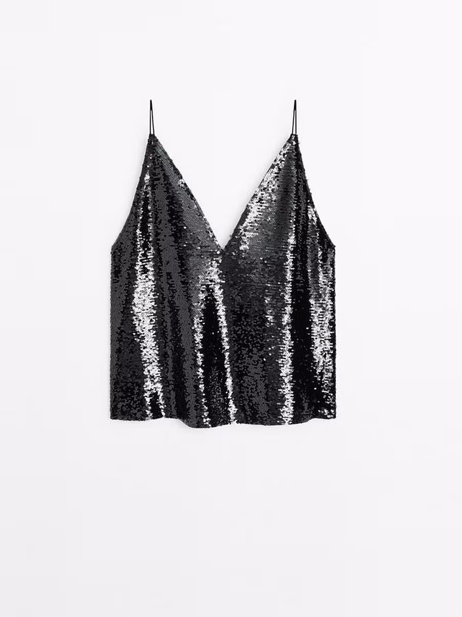 TheGlossMagazine-black-outfit-ideas-11