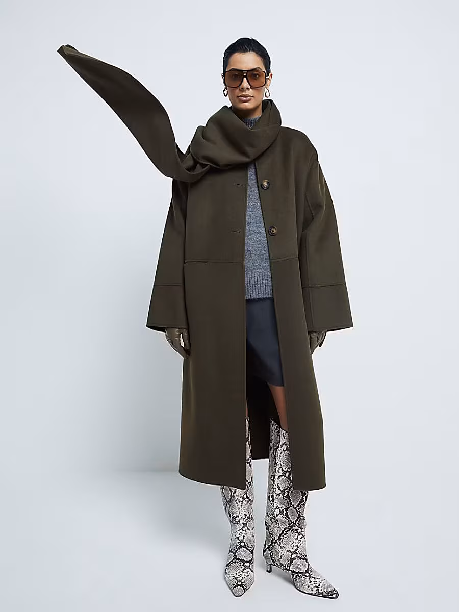 TheGlossMagazine-scarf-coats-6