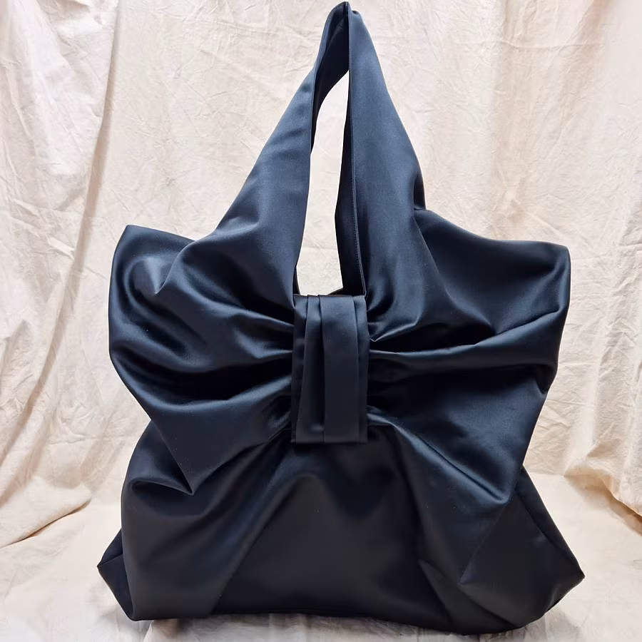 TheGlossMagazine-Khan-3