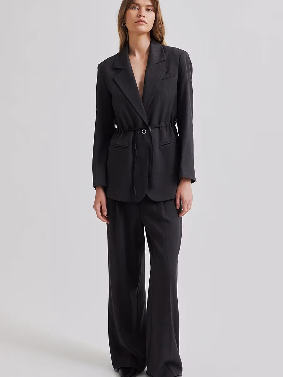 TheGlossMagazine-festive-suiting-3