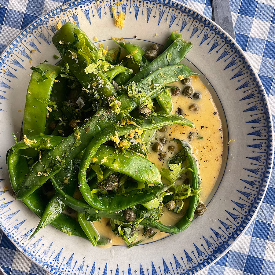 GREEN-BEANS-AND-LEMON-HOLLANDAISE