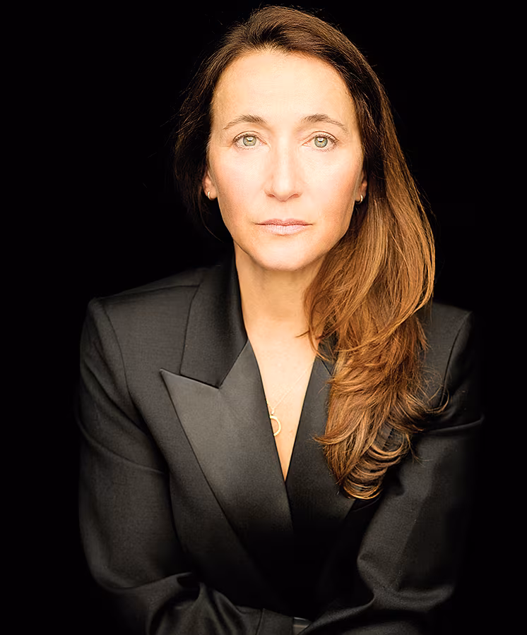 Holder-MARIA-MACVEIGH