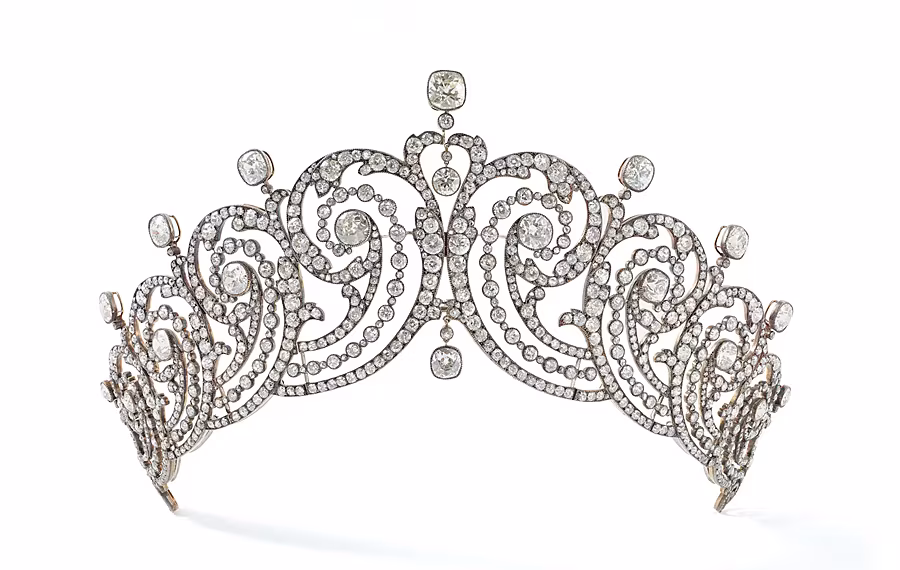 Scroll-tiara