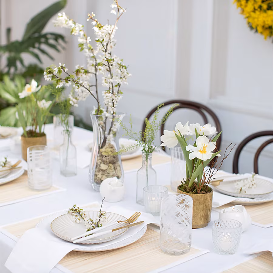 The-Designed-Table---white-