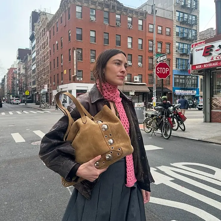 Instagram @alexachung
