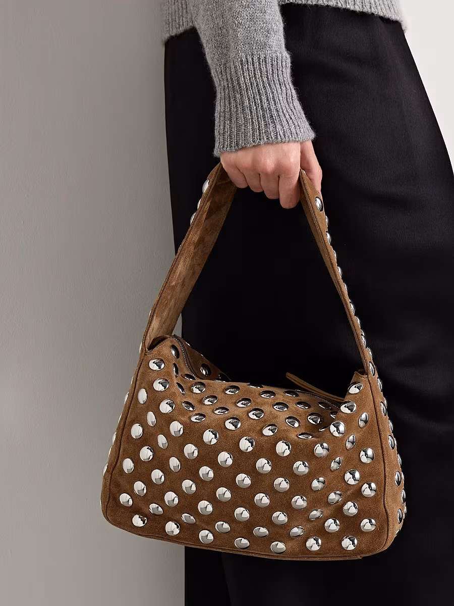 TheGlossMagazine-fashion-Alexa-Chung-Valentino-bag-3