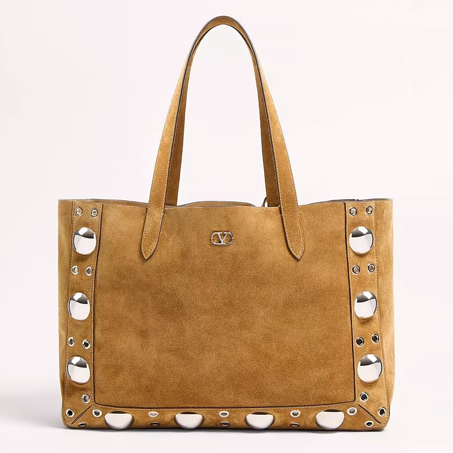 TheGlossMagazine-fashion-Alexa-Chung-Valentino-bag-6