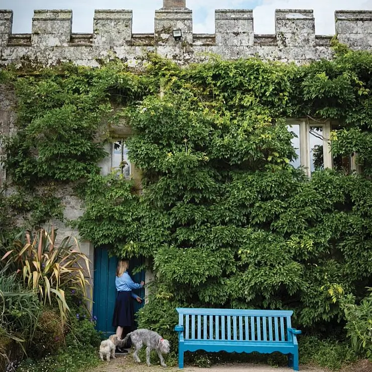 PHOTOGRAPHS BY ANNE BATCHELOR
