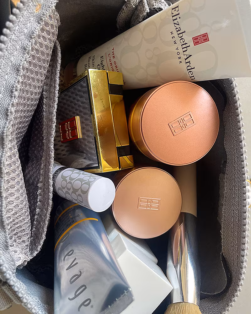 Elizabeth Arden travel