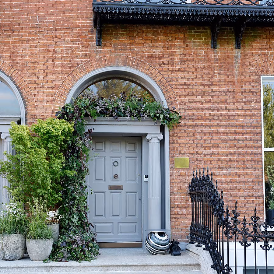 Holder---Exterior-at-the-DESIGN-WEEK-DUBLIN-Launch-Party-held-at-the-Róisín-Lafferty-Gallery