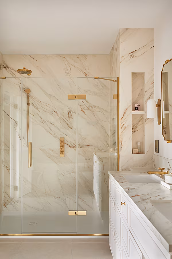 GARDEN-TOWNHOUSE-MASTER-BATH-01