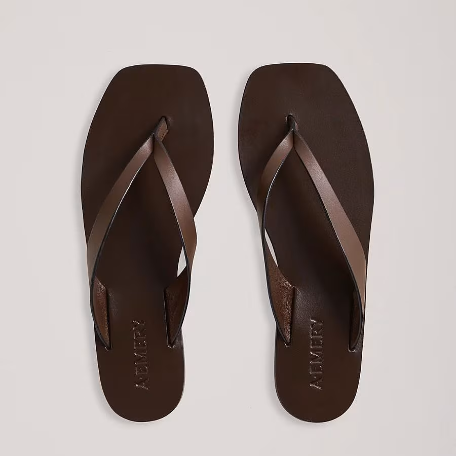 The-Row-flip-flops-dupe-A-Emery