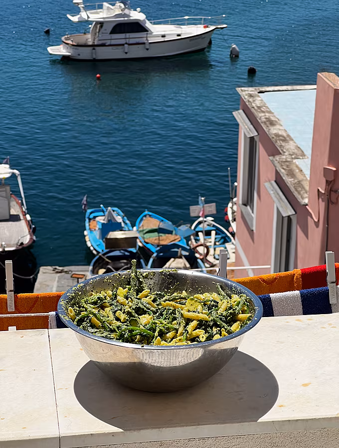 Tom-Jackson's-Lemon-Pesto---backdrop
