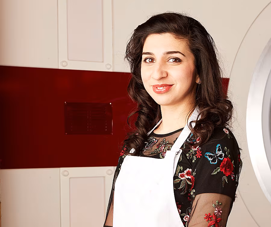 Dr.-Saliha-