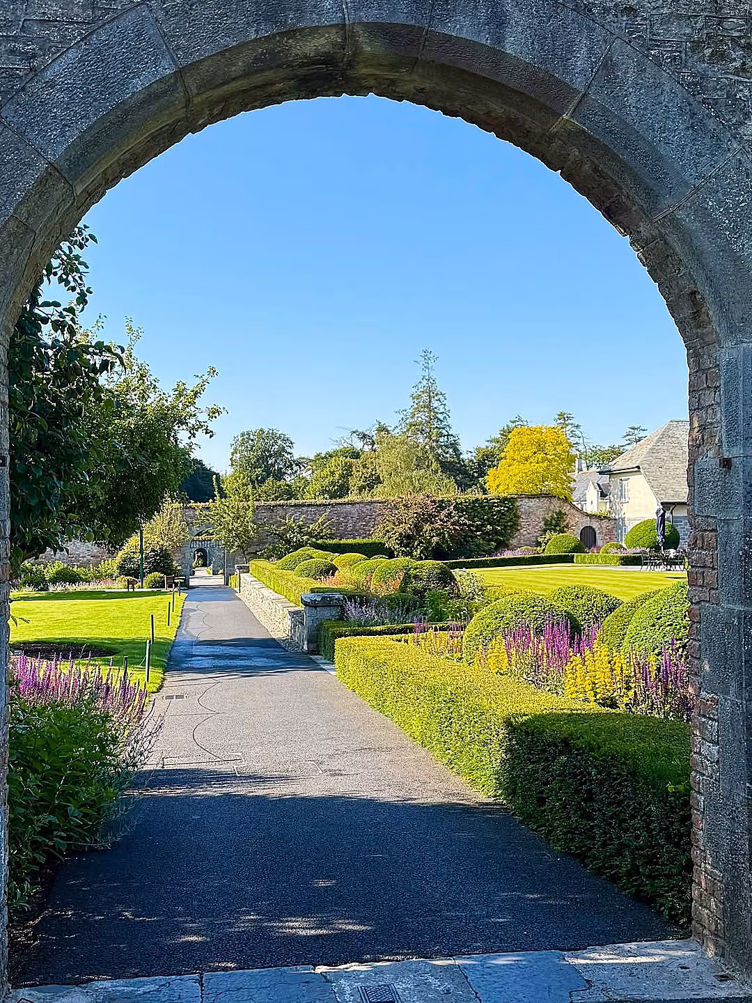 adare-manor-wishbone-kitchen
