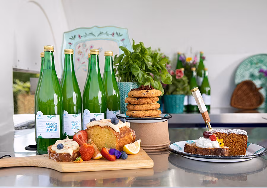 Cork-on-a-fork---tea-on-a-train