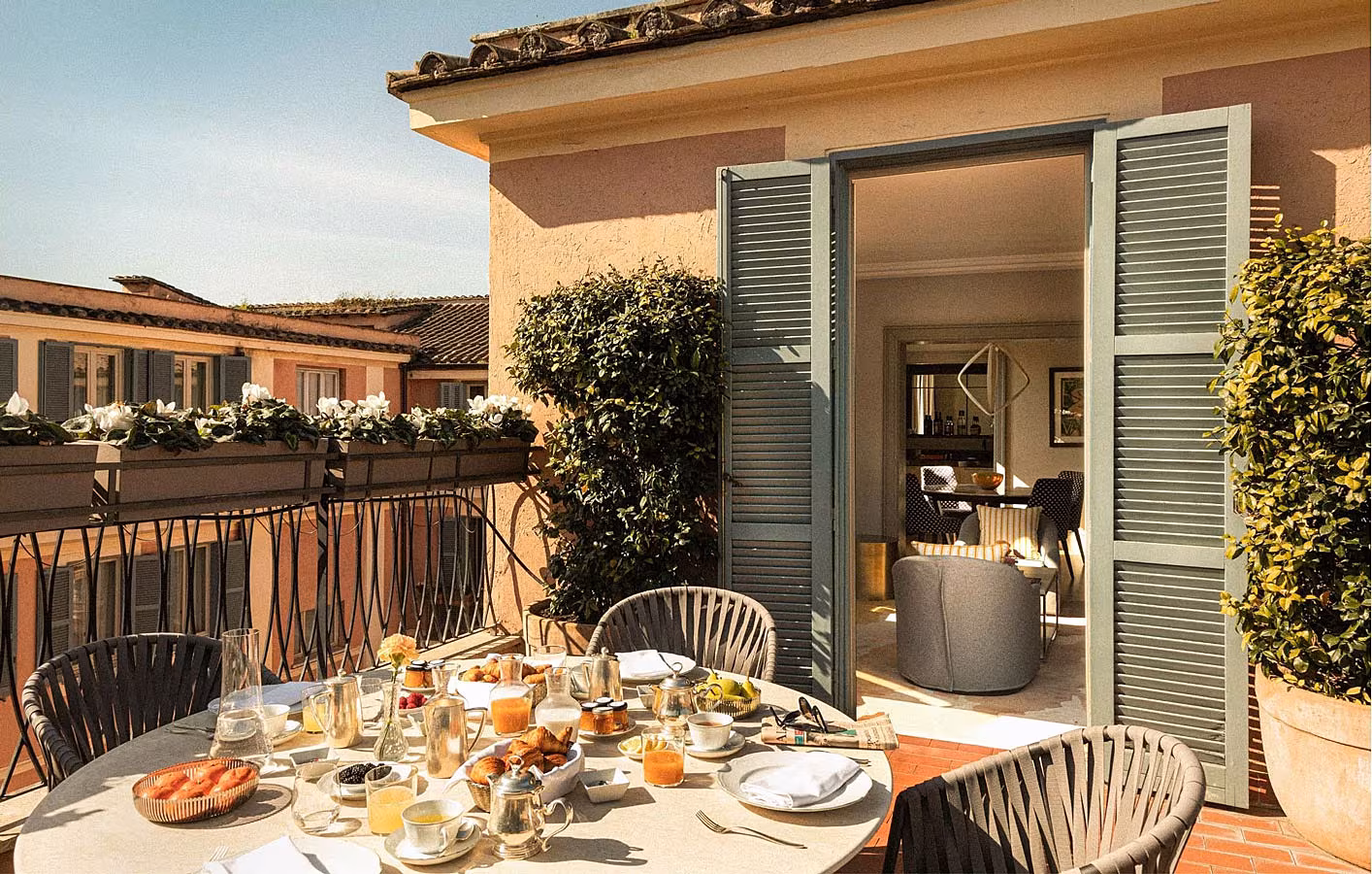 Picasso-Suite-at-Hotel-Russie