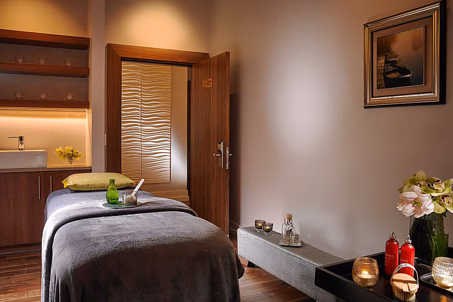 Shelbourne-spa-treatment-room