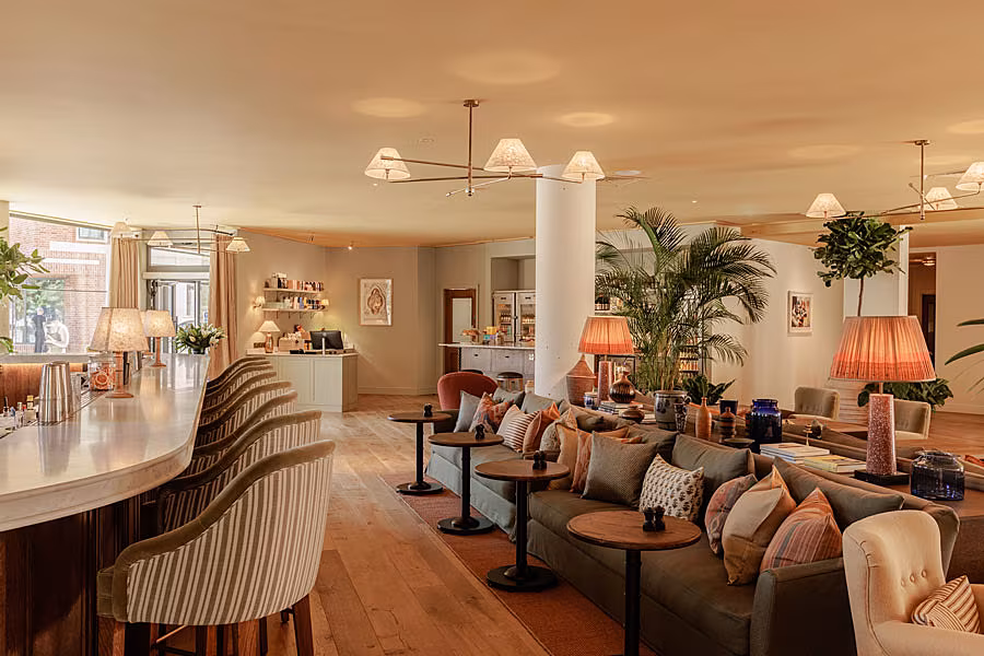 Wilde-Cambridge-Lobby-1