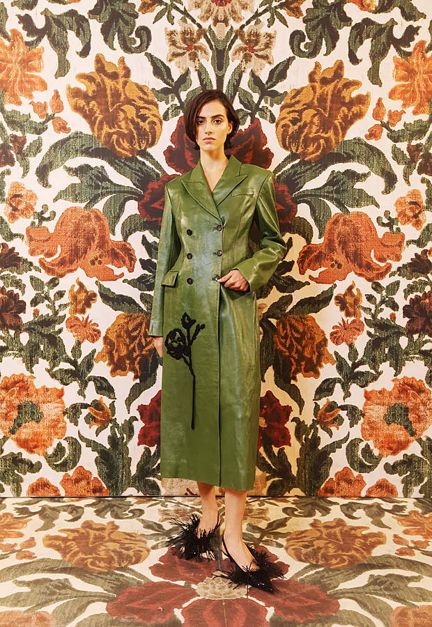 Abi-Sex-wears-Erdem
