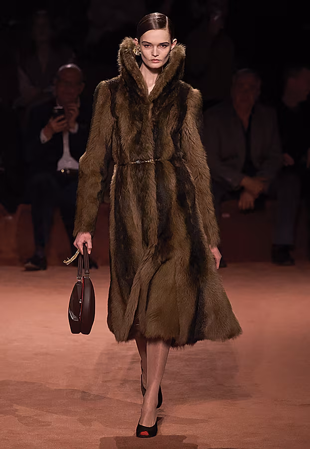 Fendi-F25-001