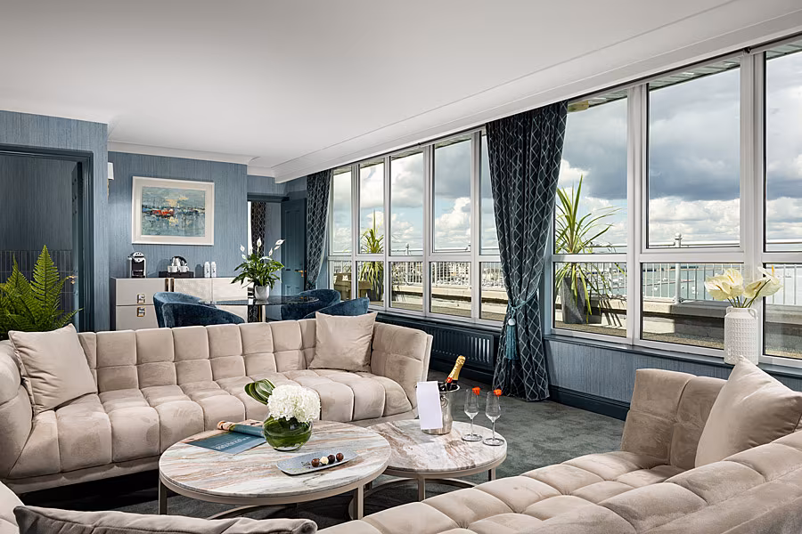 Penthouse-Sitting-Room-