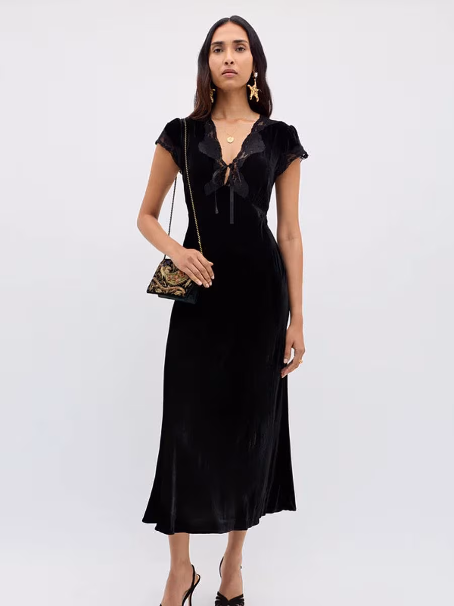 Rixo-AW25-try-on-autumn-dresses-12