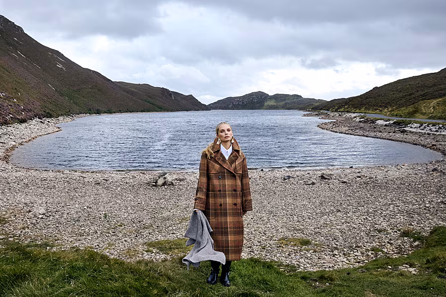 TRIONA_Caitlin_Duffle_Coat_CamelRedCheck_1