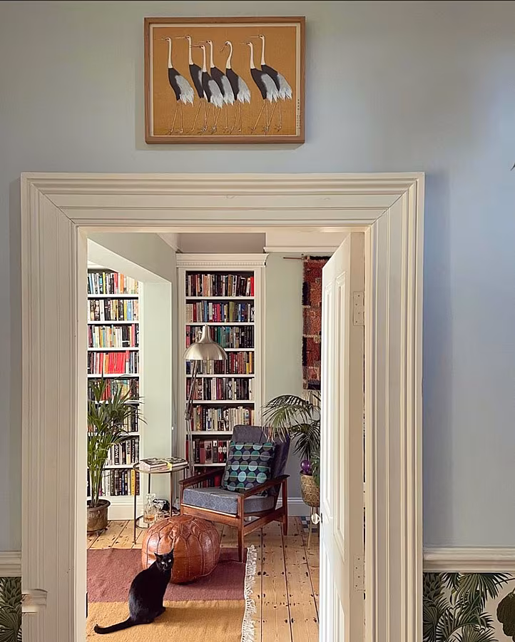 V---Doorway