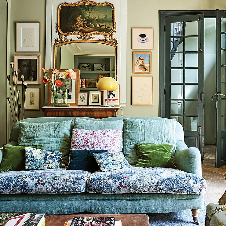 PHOTOGRAPHS BY RICARDO LABOUGLE