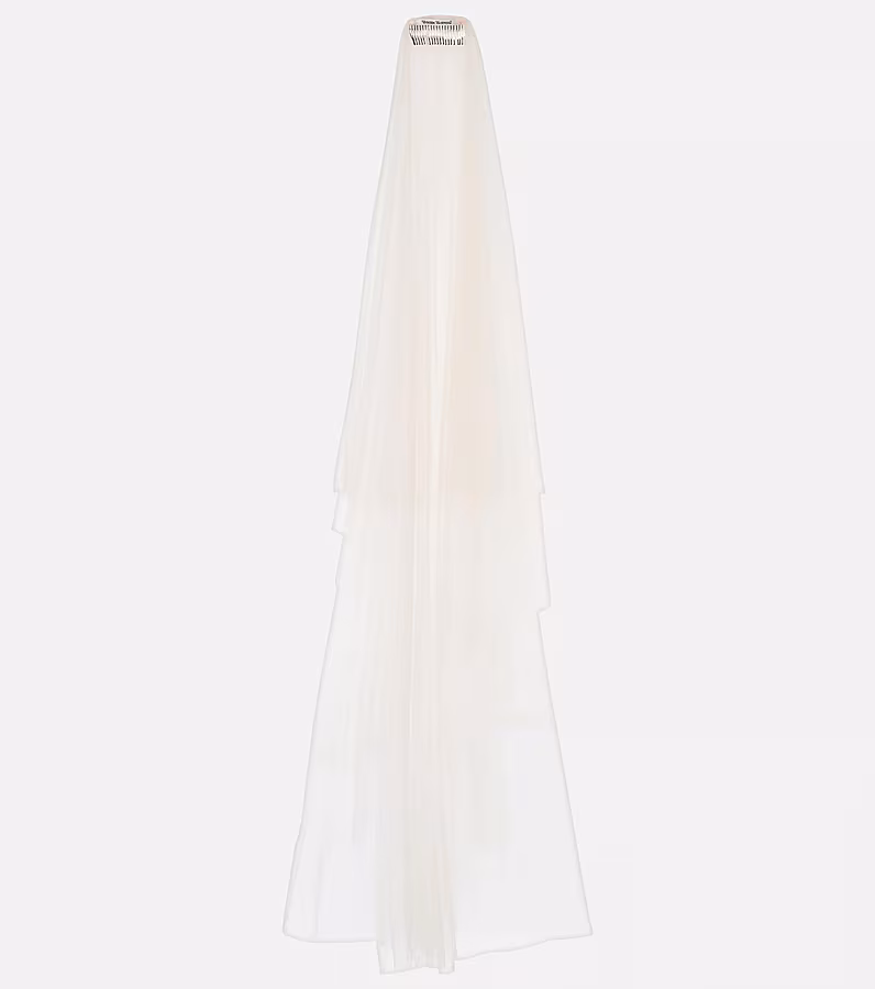 vivienne-westwood-pink-Bridal-Ballerina-Tulle-Veil-copy