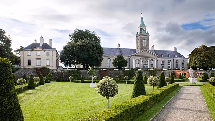 Irish-Museum-of-Modern-Art-(IMMA)__2018_Formal-garden-view-IMMA-1
