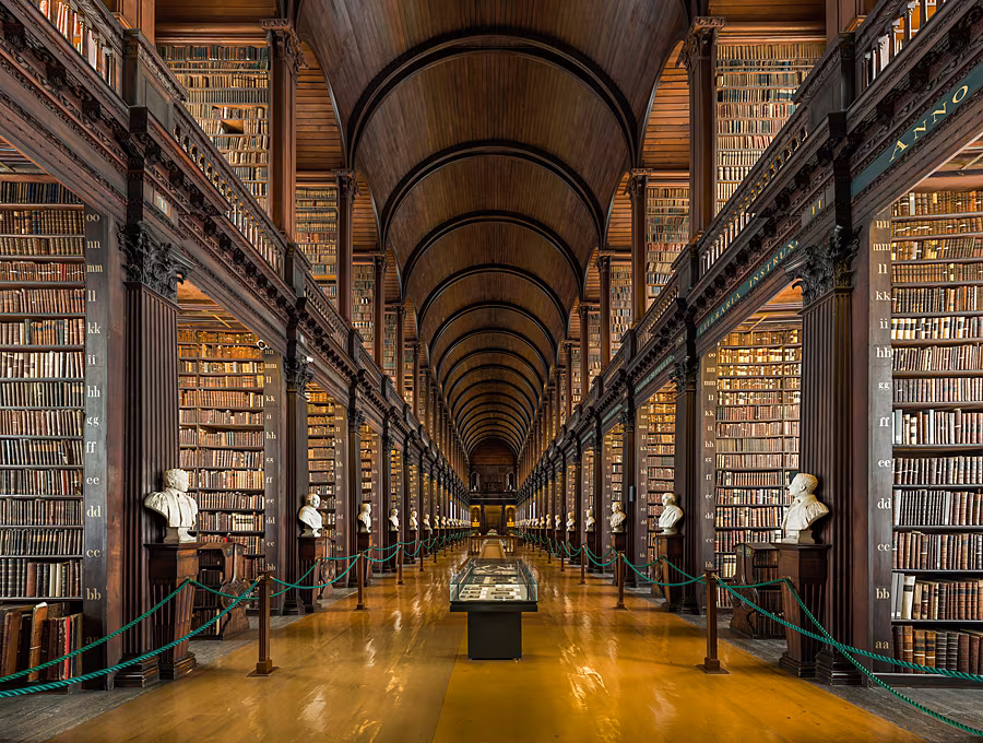 Long_Room_Interior,_Trinity_College_Dublin,_Ireland_-_Diliff-1